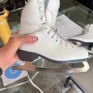 JACKSON White Kids Ice Skates